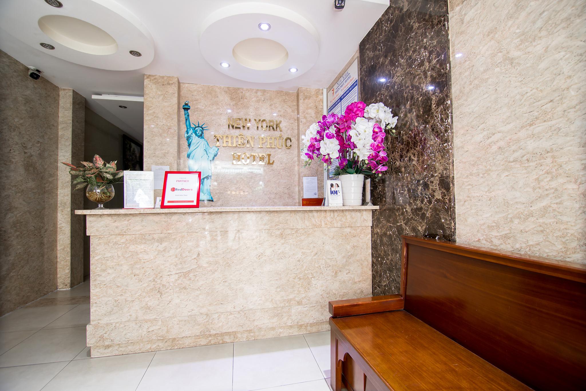 Reddoorz Plus @ Pham Ngu Lao 2 Ho Chi Minh City Bagian luar foto