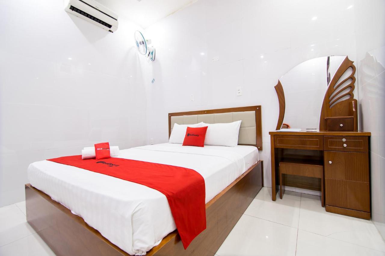 Reddoorz Plus @ Pham Ngu Lao 2 Ho Chi Minh City Bagian luar foto