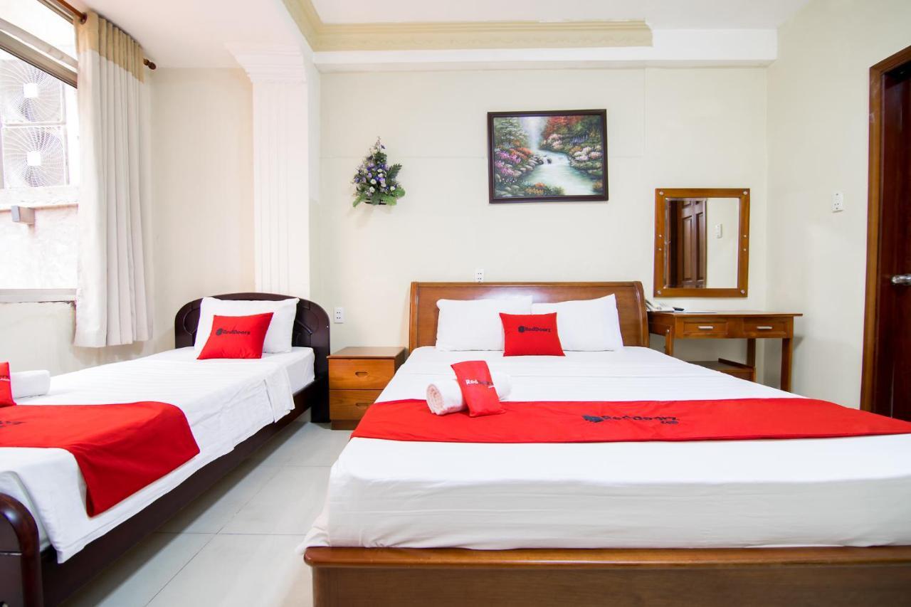 Reddoorz Plus @ Pham Ngu Lao 2 Ho Chi Minh City Bagian luar foto